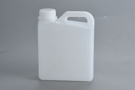 1L middelgrote plastic fles met gesloten mond heeft een goede afdichting
