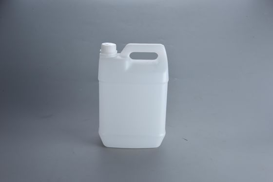 4L aanpasbaar plastic Jerry Can Strak hoofd Vierkante vorm HDPE materiaal 2mm Muurdikte 30mm Buitenste diameter
