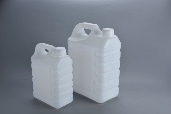 2L plastic Jerry Can met strakke kop en schroefdeksel 160g Tare Gewicht 2mm Wanddikte