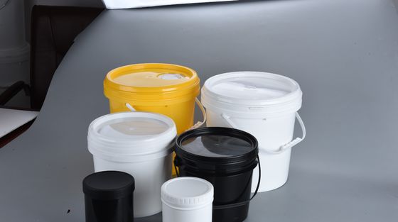 10L plastic open vat is licht en kan chemische of verf bevatten